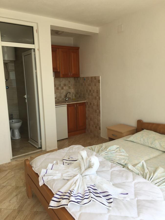 Sand And Sea Apartments Ulcinj Exterior foto